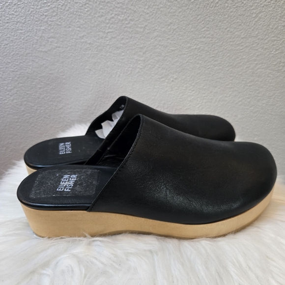 Eileen Fisher Black Leather Clogs - New - Picture 4 of 9